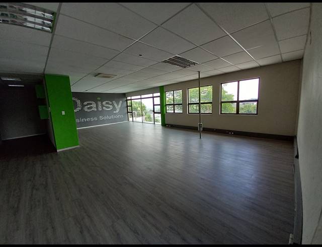 1,428M² OFFICE TO LET IN BRYANSTON